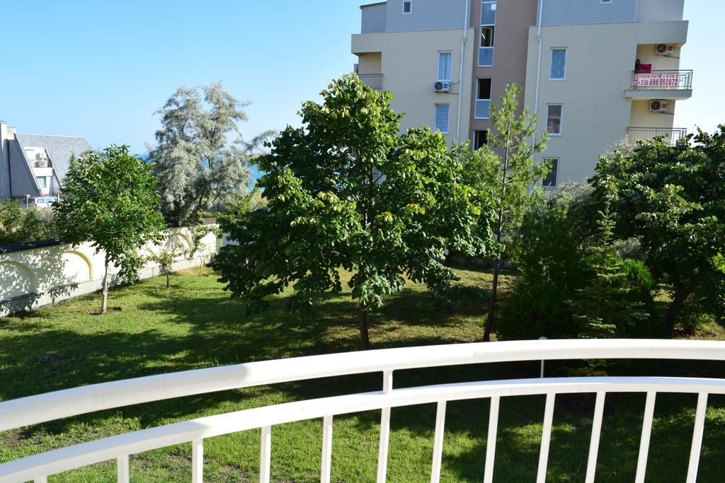 רבדה Hotel Eva מראה חיצוני תמונה